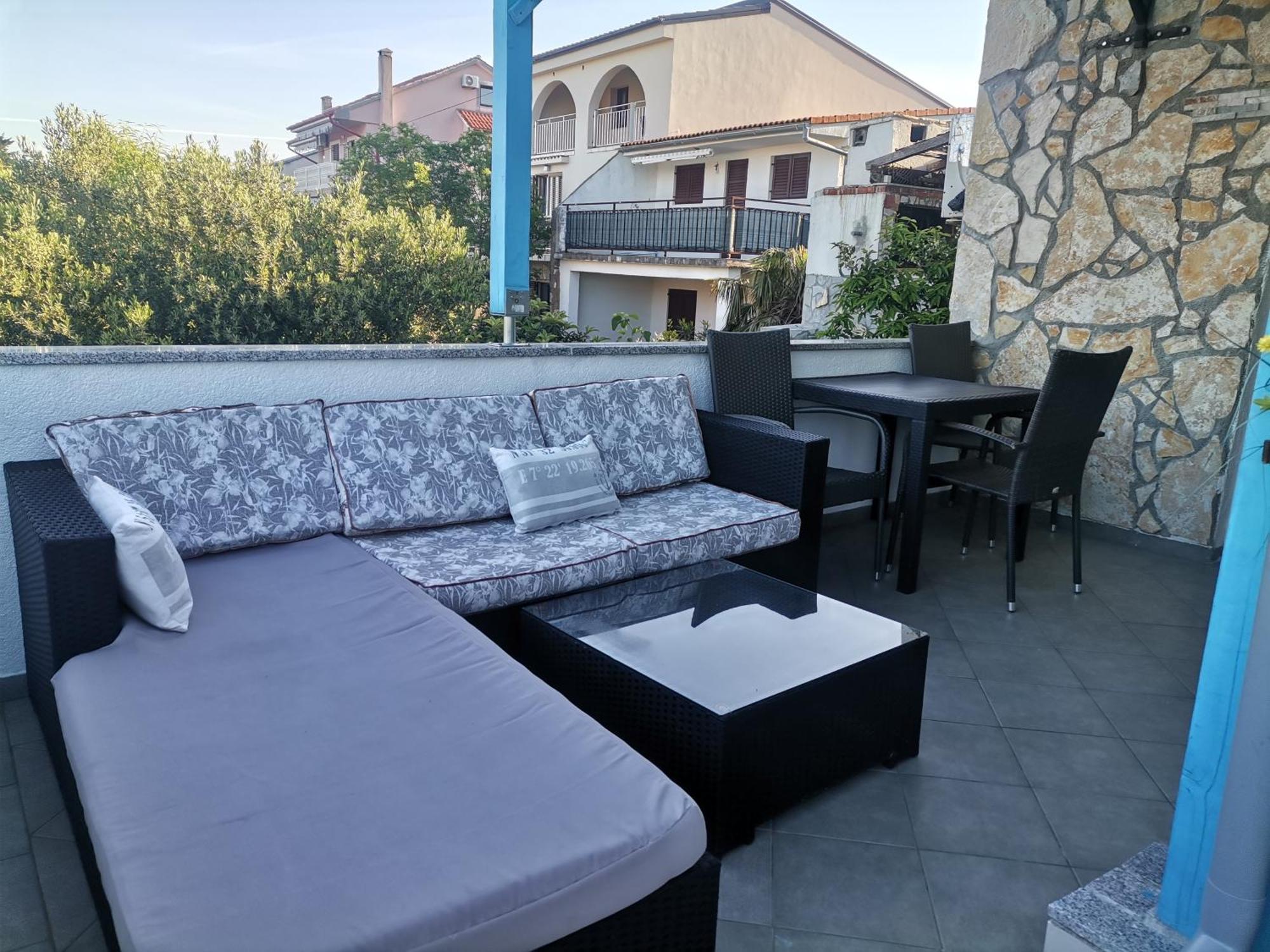 Apartmani Омишаль Экстерьер фото